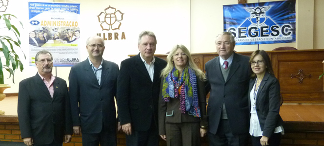 Presidente do CRA-RS palestra aos acadêmicos da ULBRA Cachoeira do Sul